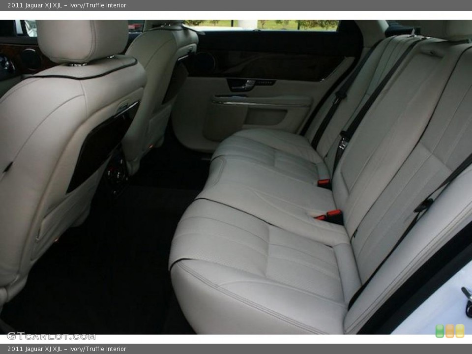 Ivory/Truffle Interior Photo for the 2011 Jaguar XJ XJL #39981700
