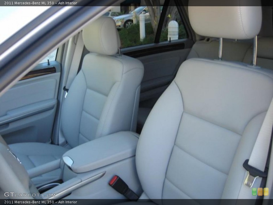 Ash Interior Photo for the 2011 Mercedes-Benz ML 350 #39993380