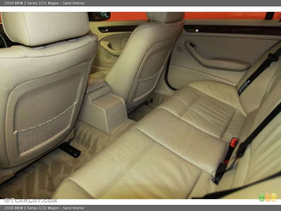 Sand Interior Photo for the 2000 BMW 3 Series 323i Wagon #39994692