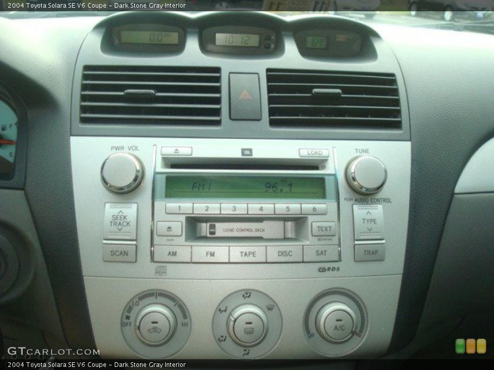 Dark Stone Gray Interior Controls for the 2004 Toyota Solara SE V6 Coupe #39997868