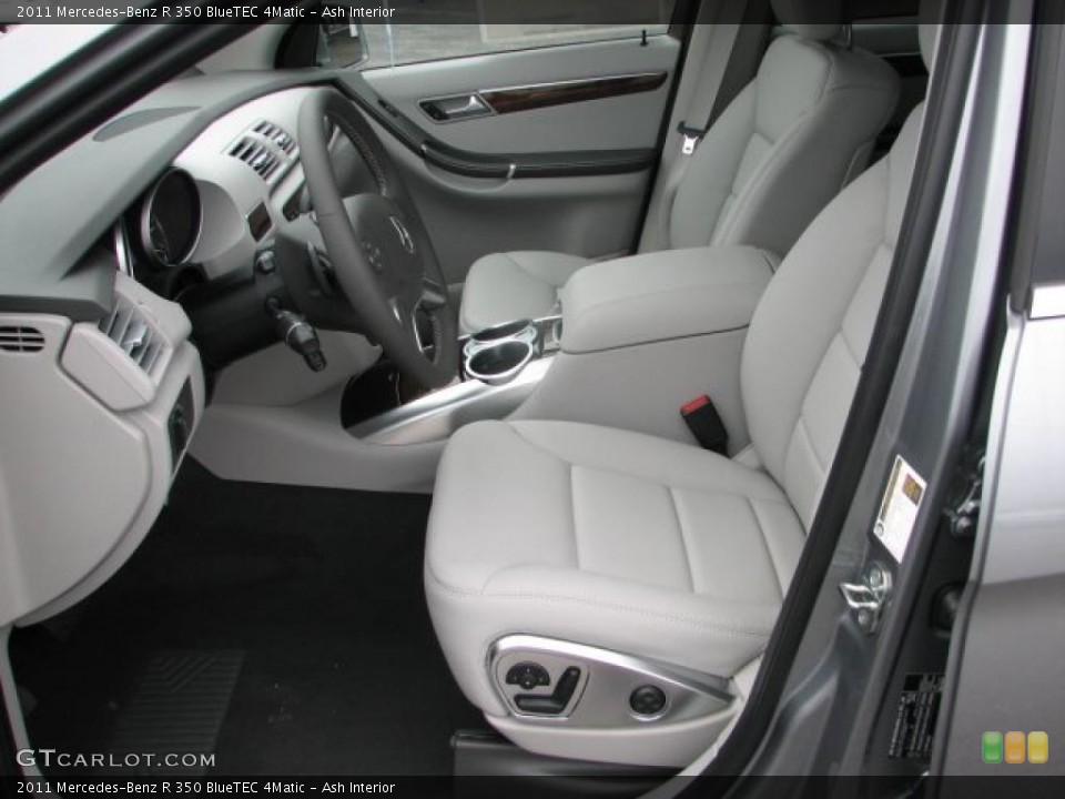 Ash Interior Photo for the 2011 Mercedes-Benz R 350 BlueTEC 4Matic #39999984