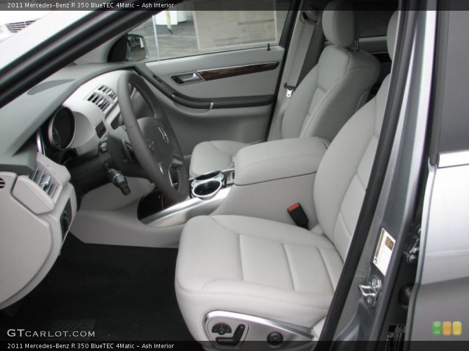 Ash Interior Photo for the 2011 Mercedes-Benz R 350 BlueTEC 4Matic #39999992