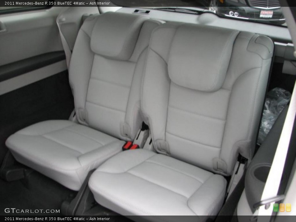 Ash Interior Photo for the 2011 Mercedes-Benz R 350 BlueTEC 4Matic #40000016