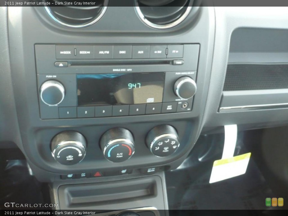 Dark Slate Gray Interior Controls for the 2011 Jeep Patriot Latitude #40015822