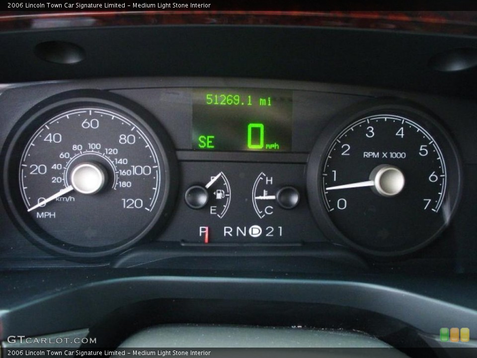 Medium Light Stone Interior Gauges for the 2006 Lincoln Town Car Signature Limited #40019354