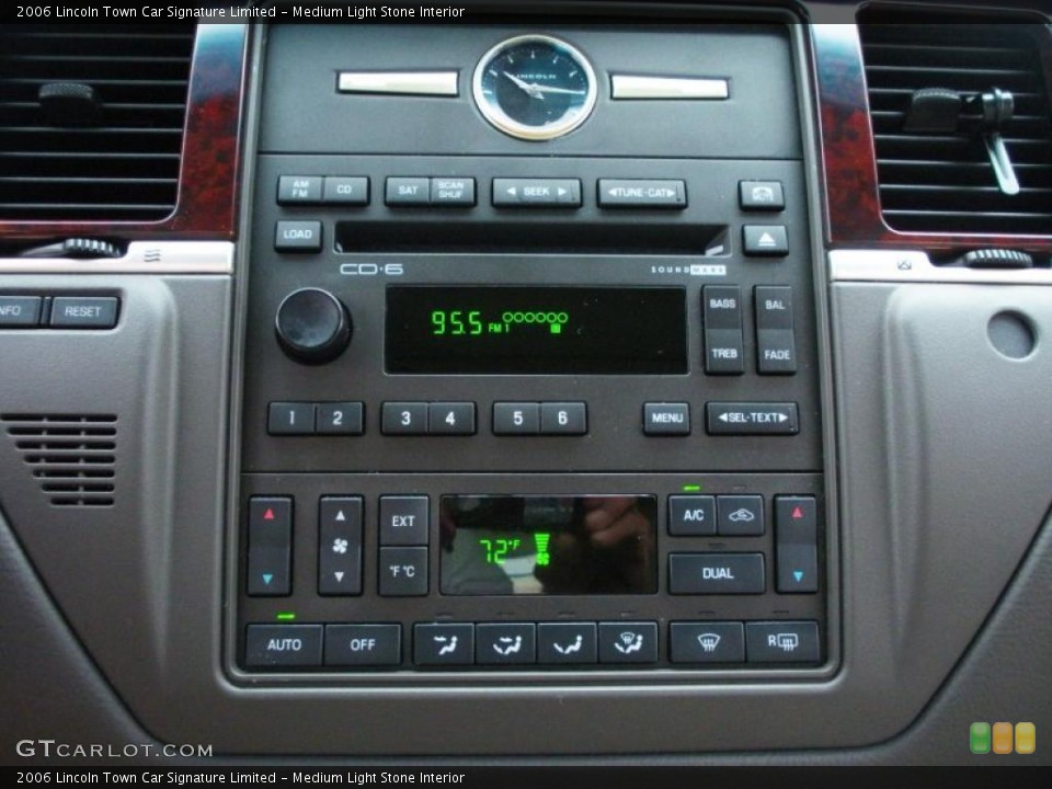 Medium Light Stone Interior Controls for the 2006 Lincoln Town Car Signature Limited #40019386
