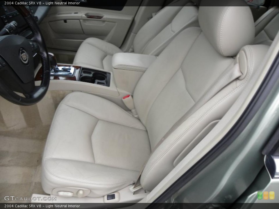 Light Neutral Interior Photo for the 2004 Cadillac SRX V8 #40019894