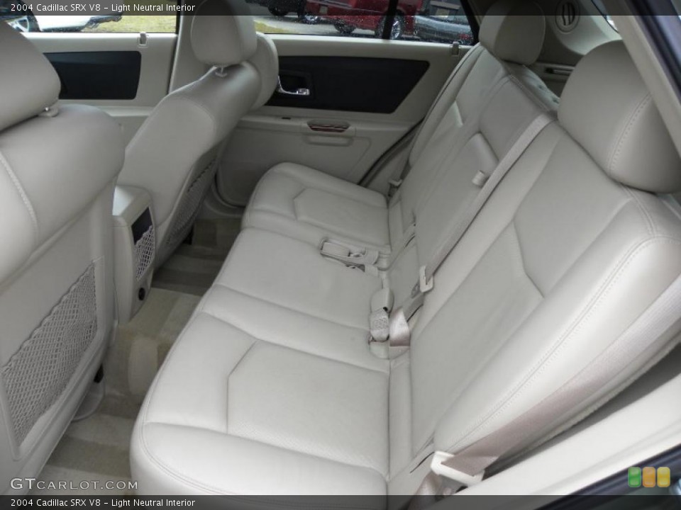 Light Neutral Interior Photo for the 2004 Cadillac SRX V8 #40019926