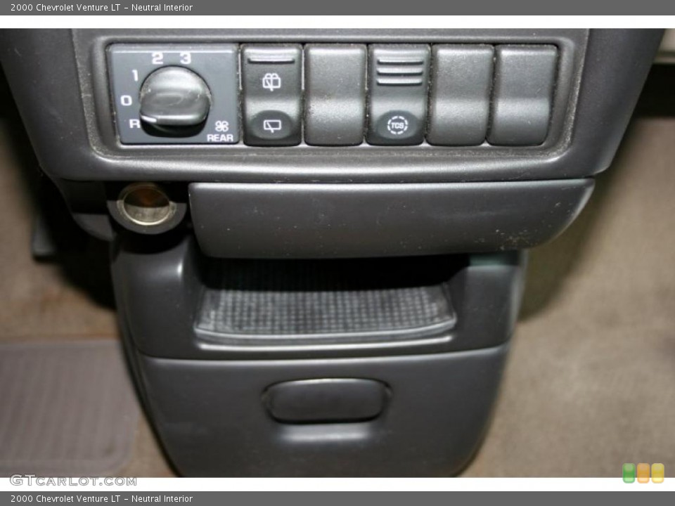 Neutral Interior Controls for the 2000 Chevrolet Venture LT #40025018