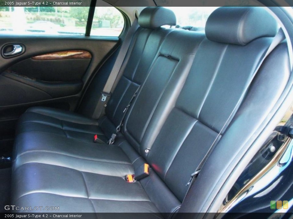 Charcoal Interior Photo for the 2005 Jaguar S-Type 4.2 #40029866