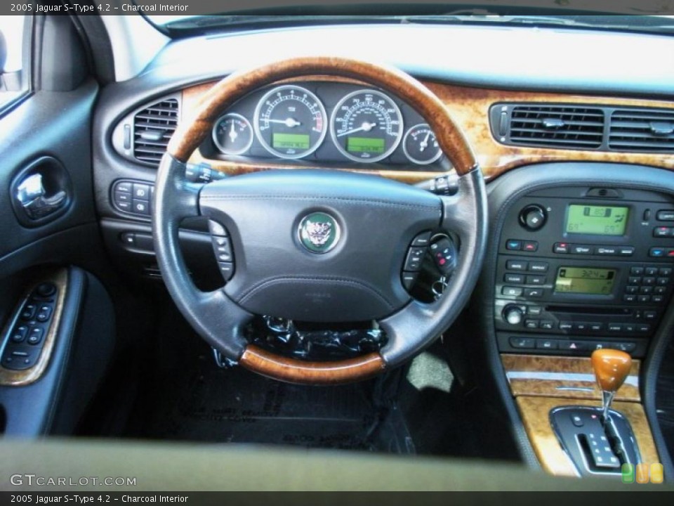 Charcoal Interior Dashboard for the 2005 Jaguar S-Type 4.2 #40029934