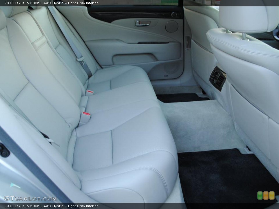 Light Gray Interior Photo for the 2010 Lexus LS 600h L AWD Hybrid #40038466