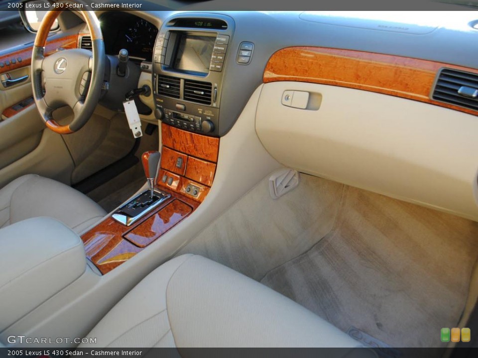 Cashmere Interior Photo for the 2005 Lexus LS 430 Sedan #40038726