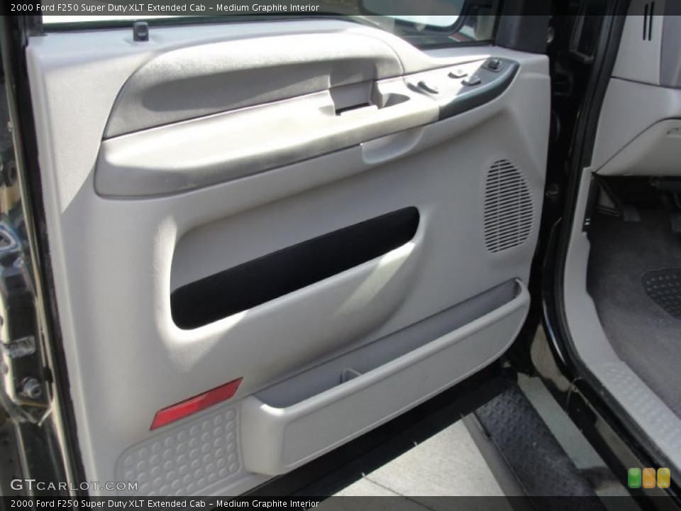 Medium Graphite Interior Door Panel for the 2000 Ford F250 Super Duty XLT Extended Cab #40039158