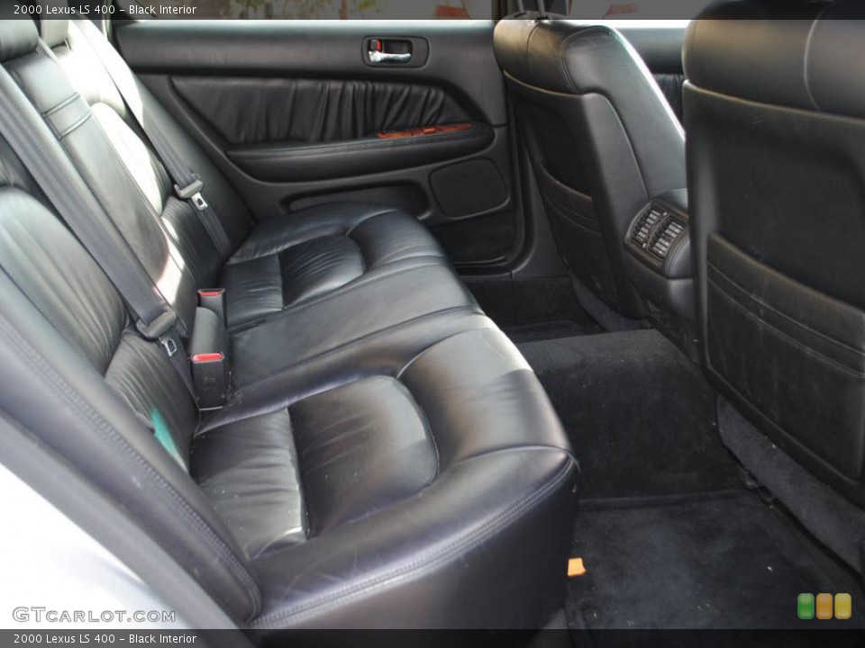Black Interior Photo for the 2000 Lexus LS 400 #40040494