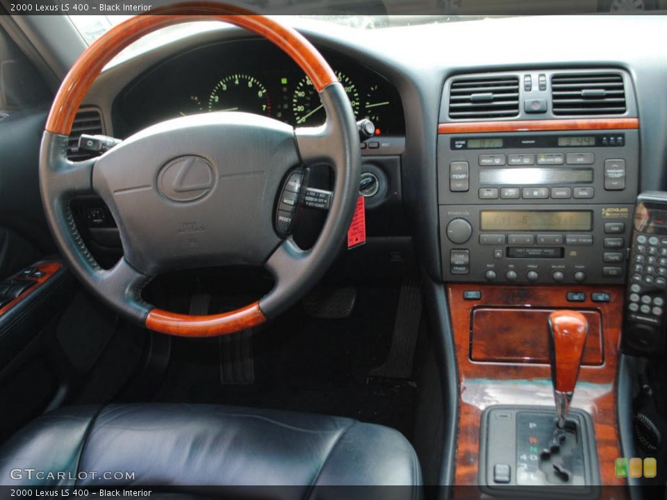 Black Interior Dashboard for the 2000 Lexus LS 400 #40040506