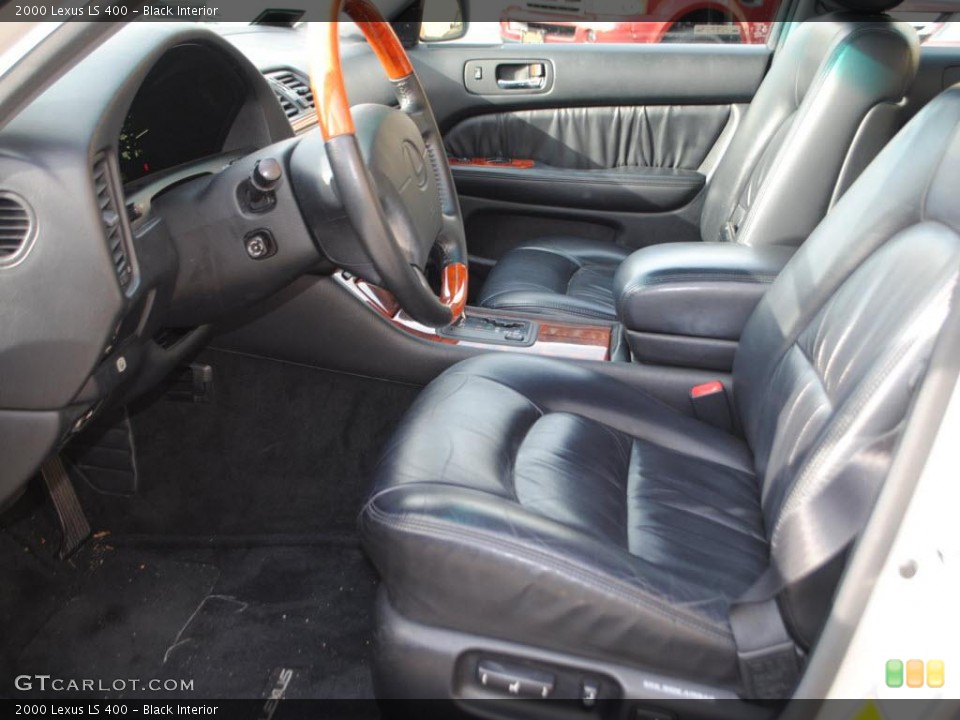 Black Interior Photo for the 2000 Lexus LS 400 #40040534