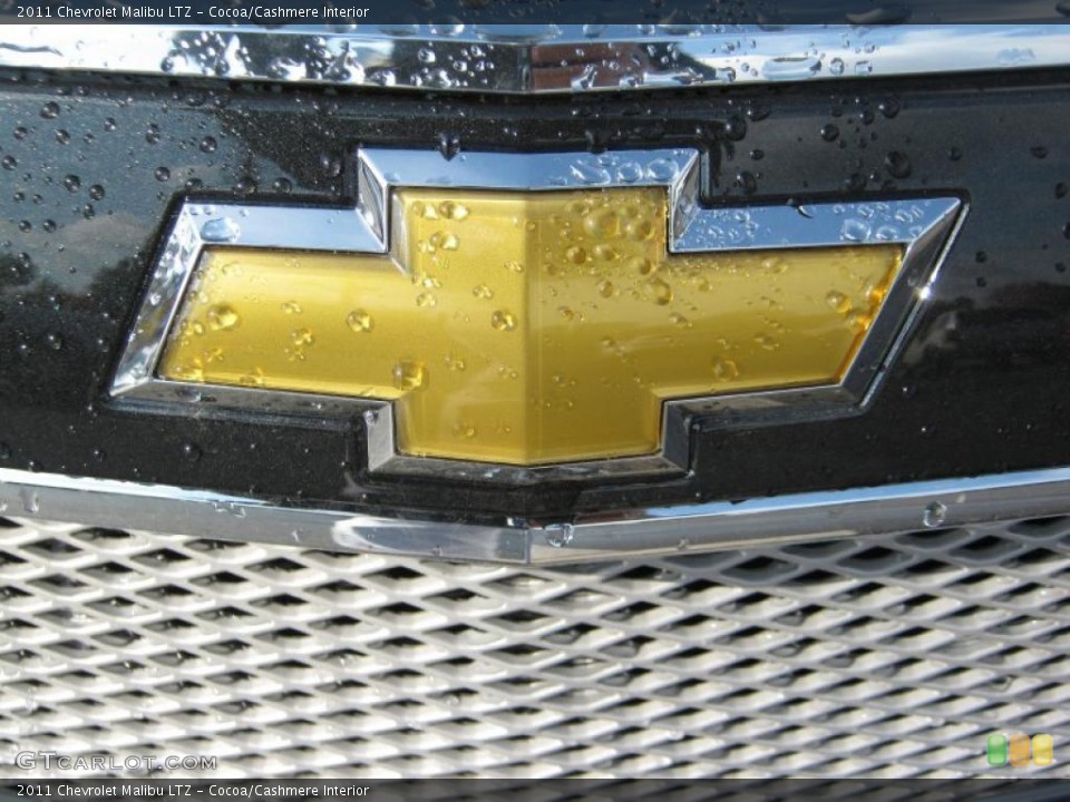 Cocoa/Cashmere Interior Door Panel for the 2011 Chevrolet Malibu LTZ #40041766