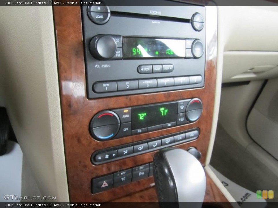 Pebble Beige Interior Controls for the 2006 Ford Five Hundred SEL AWD #40049030
