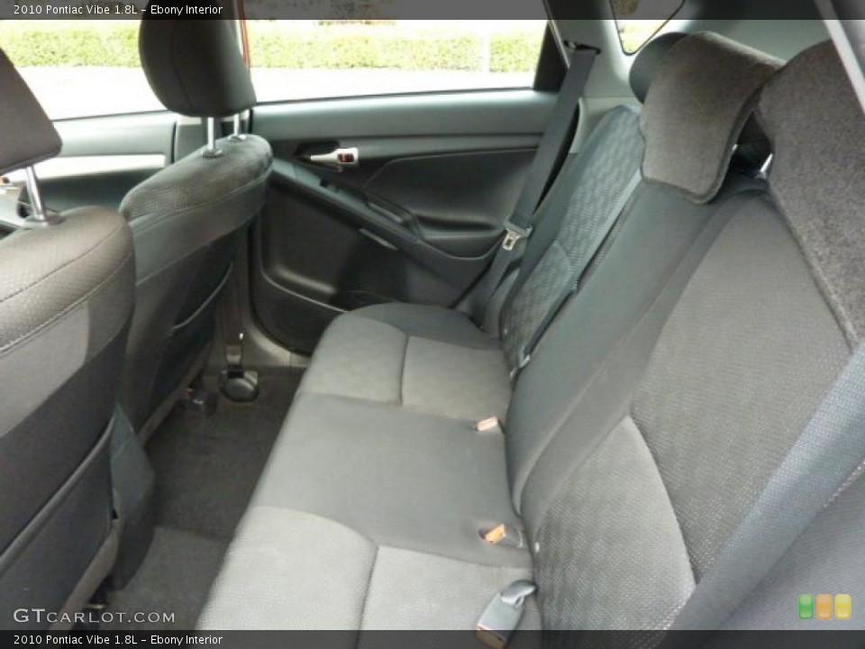Ebony Interior Photo for the 2010 Pontiac Vibe 1.8L #40049534