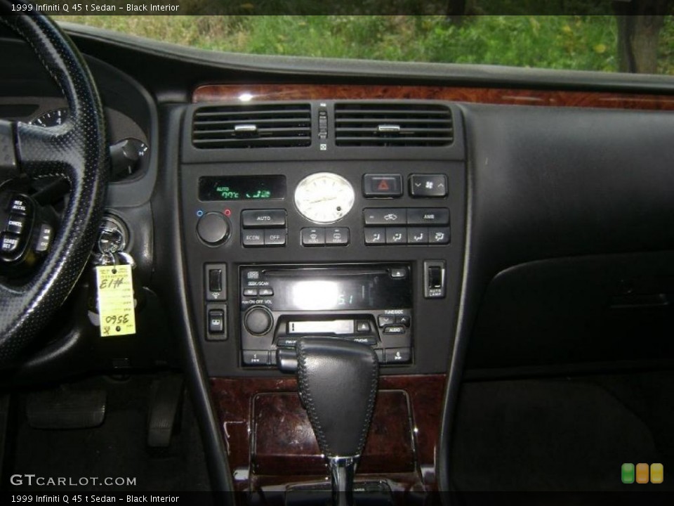 Black Interior Controls for the 1999 Infiniti Q 45 t Sedan #40052430