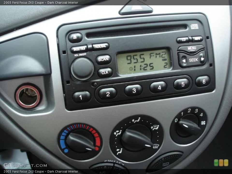 Dark Charcoal Interior Controls for the 2003 Ford Focus ZX3 Coupe #40056799