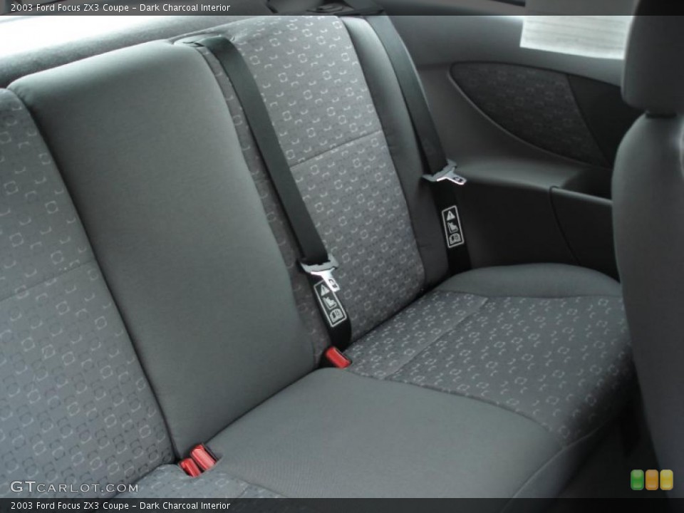 Dark Charcoal Interior Photo for the 2003 Ford Focus ZX3 Coupe #40056847