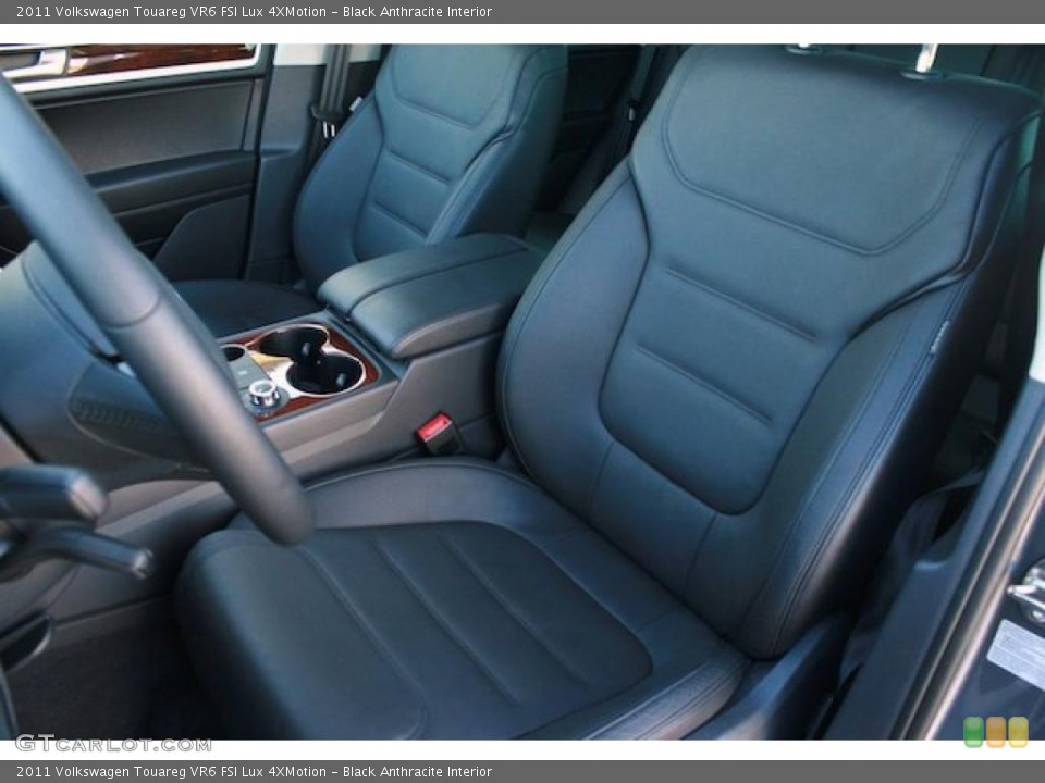 Black Anthracite Interior Photo for the 2011 Volkswagen Touareg VR6 FSI Lux 4XMotion #40060043