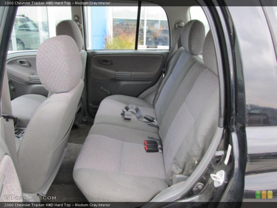 Medium Gray Interior Photo for the 2000 Chevrolet Tracker 4WD Hard Top #40070267