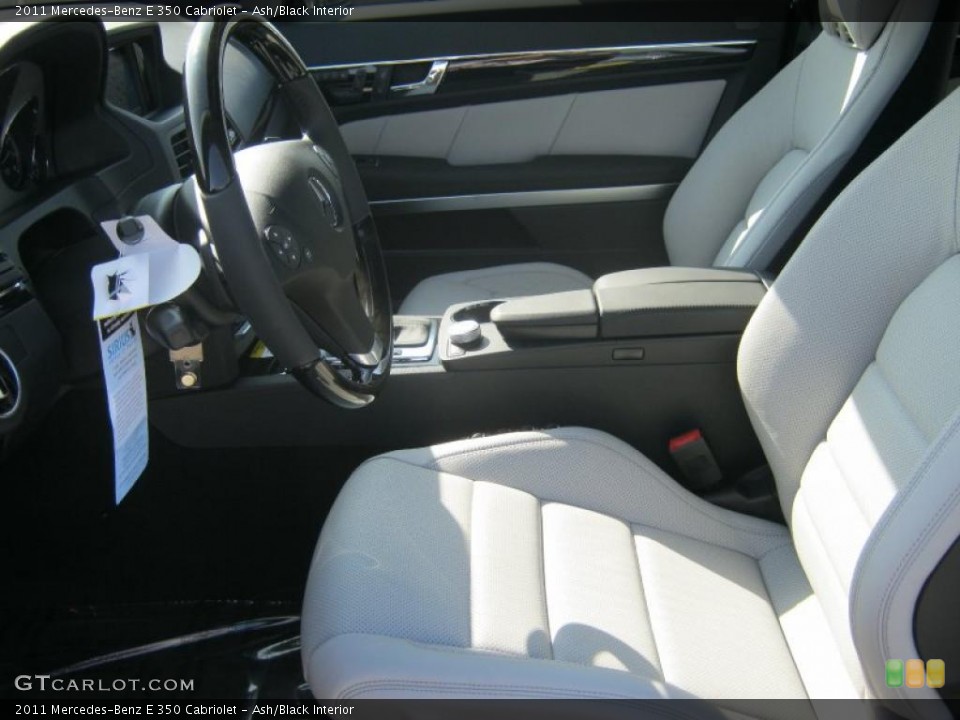 Ash/Black Interior Photo for the 2011 Mercedes-Benz E 350 Cabriolet #40081423