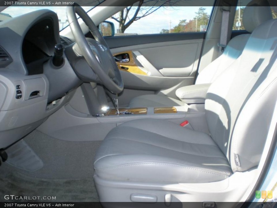 Ash Interior Photo for the 2007 Toyota Camry XLE V6 #40084659