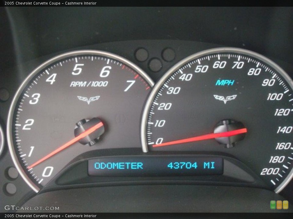 Cashmere Interior Gauges for the 2005 Chevrolet Corvette Coupe #40086615