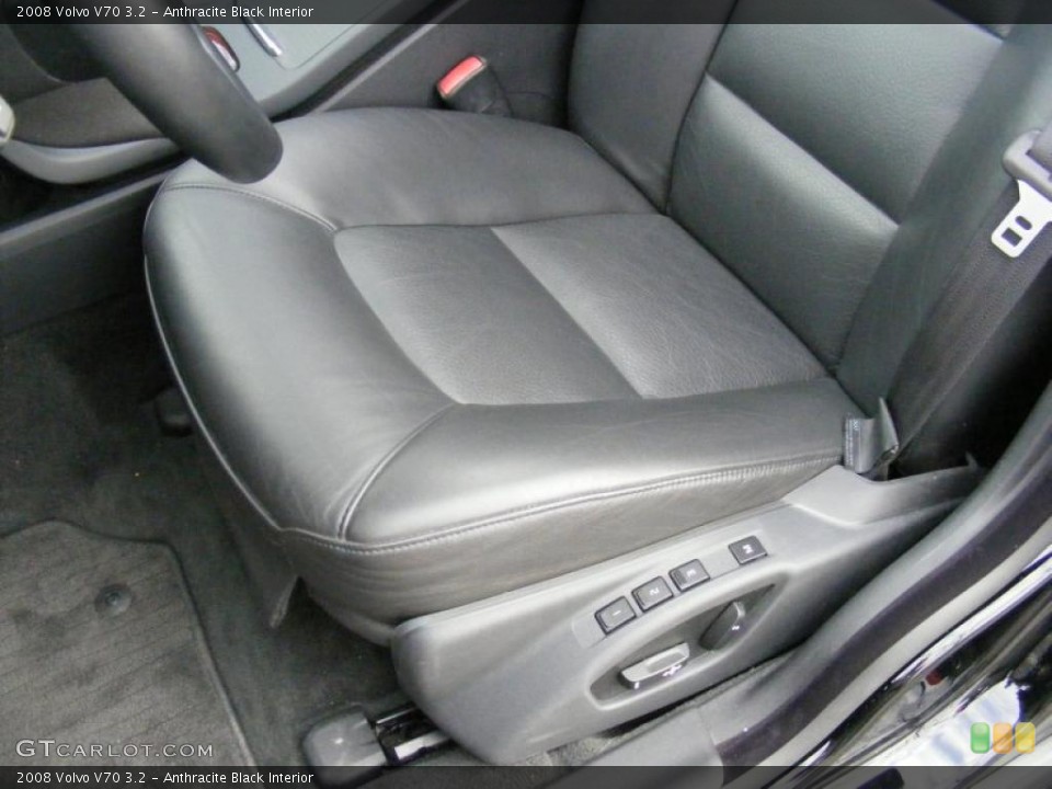 Anthracite Black Interior Photo for the 2008 Volvo V70 3.2 #40092339