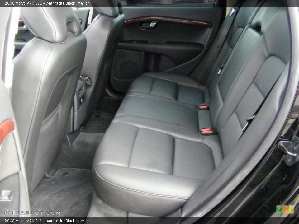 Anthracite Black Interior Photo for the 2008 Volvo V70 3.2 #40092355
