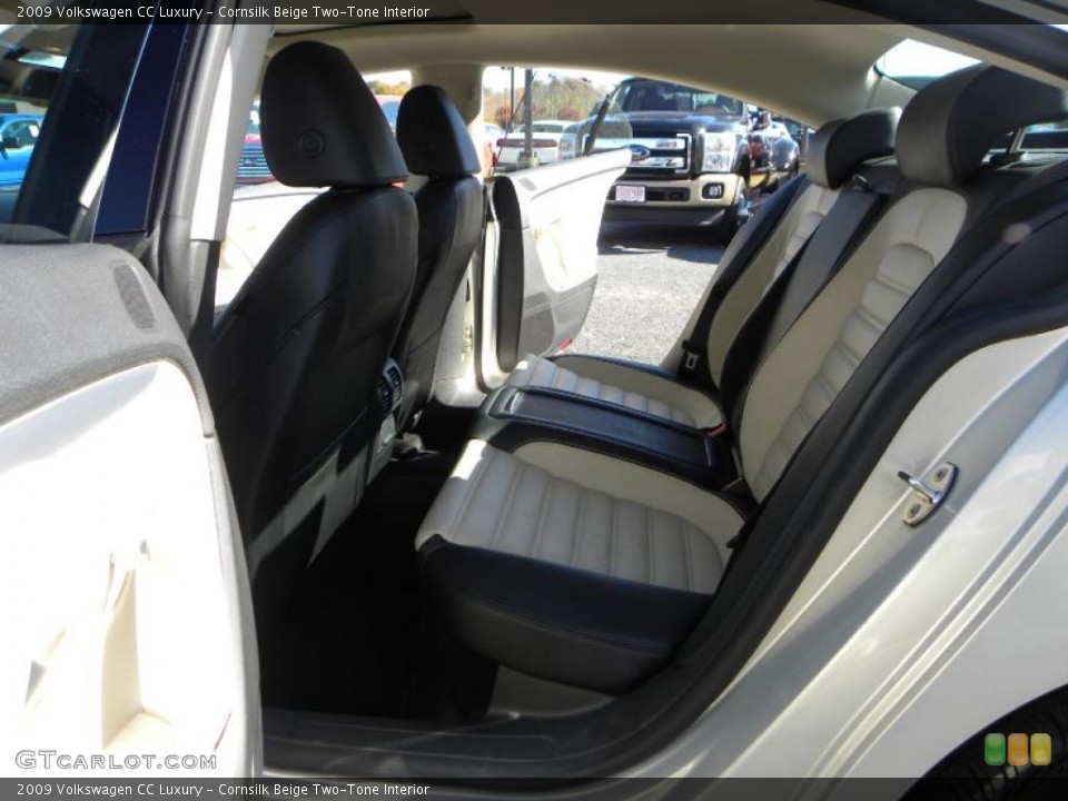 Cornsilk Beige Two-Tone Interior Photo for the 2009 Volkswagen CC Luxury #40098059