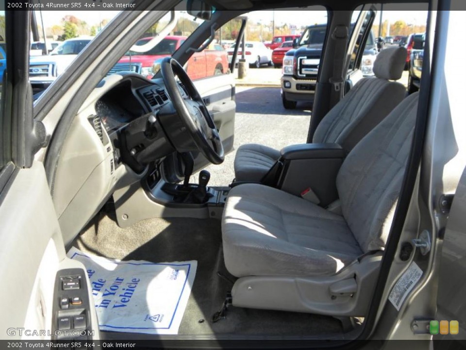 Oak Interior Photo for the 2002 Toyota 4Runner SR5 4x4 #40099619