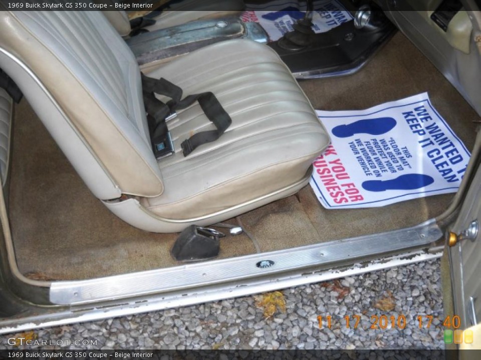 Beige Interior Photo for the 1969 Buick Skylark GS 350 Coupe #40111755
