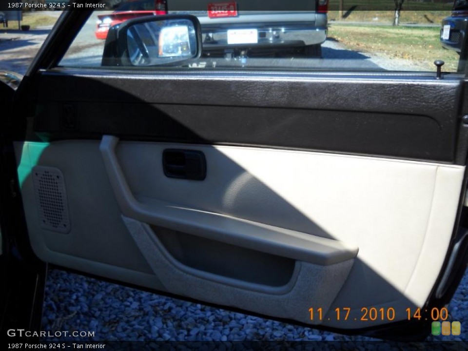 Tan Interior Door Panel for the 1987 Porsche 924 S #40113075