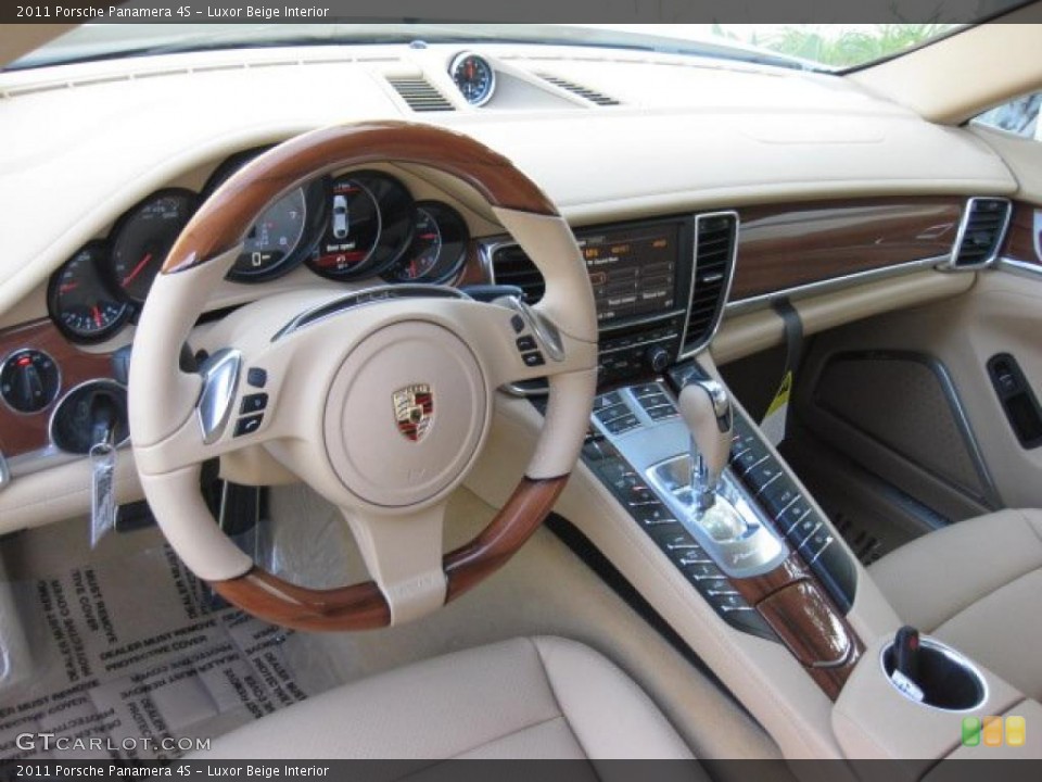 Luxor Beige Interior Prime Interior for the 2011 Porsche Panamera 4S #40120899