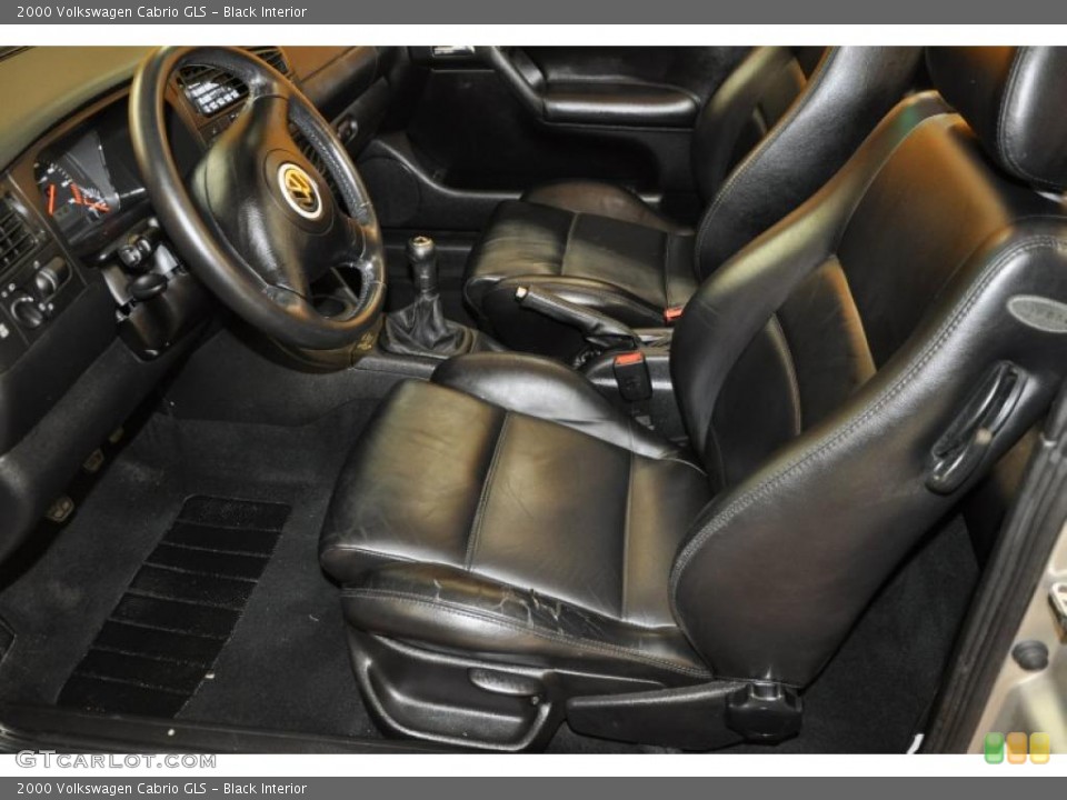 Black Interior Photo for the 2000 Volkswagen Cabrio GLS #40121103
