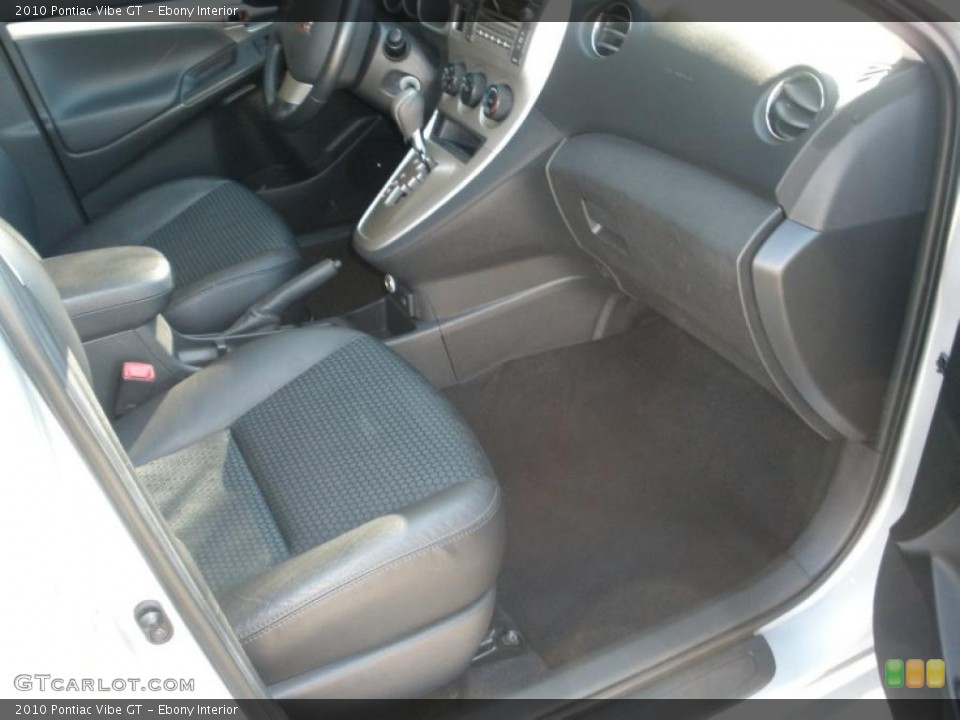 Ebony Interior Photo for the 2010 Pontiac Vibe GT #40121404
