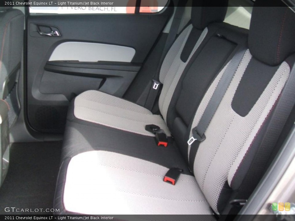 Light Titanium/Jet Black Interior Photo for the 2011 Chevrolet Equinox LT #40125820