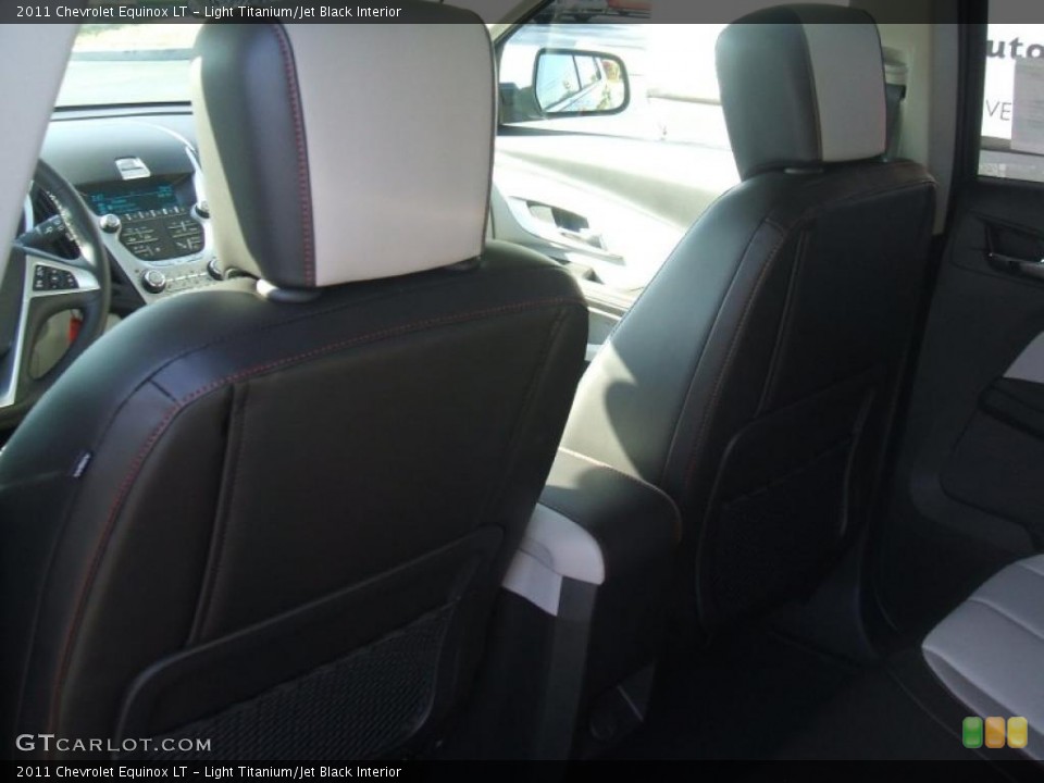 Light Titanium/Jet Black Interior Photo for the 2011 Chevrolet Equinox LT #40126872