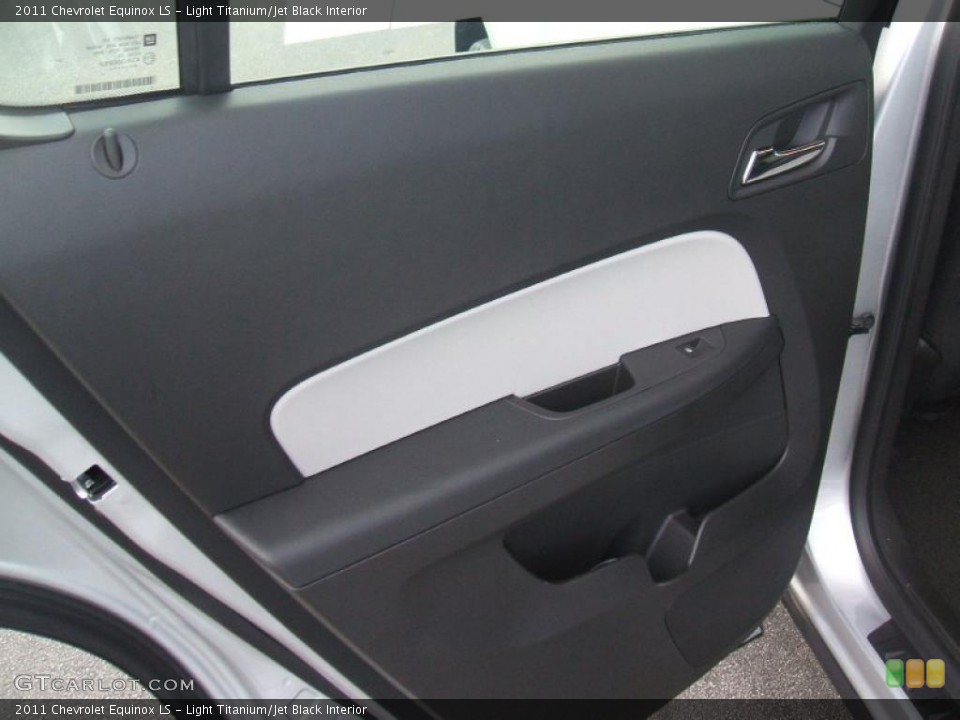 Light Titanium/Jet Black Interior Door Panel for the 2011 Chevrolet Equinox LS #40127260