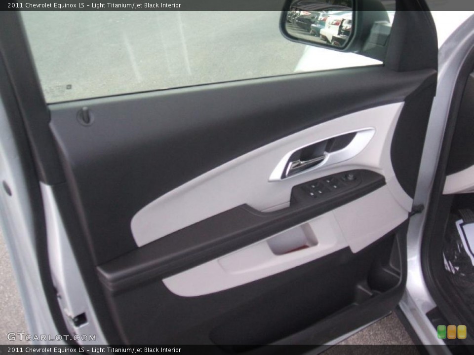 Light Titanium/Jet Black Interior Door Panel for the 2011 Chevrolet Equinox LS #40127295