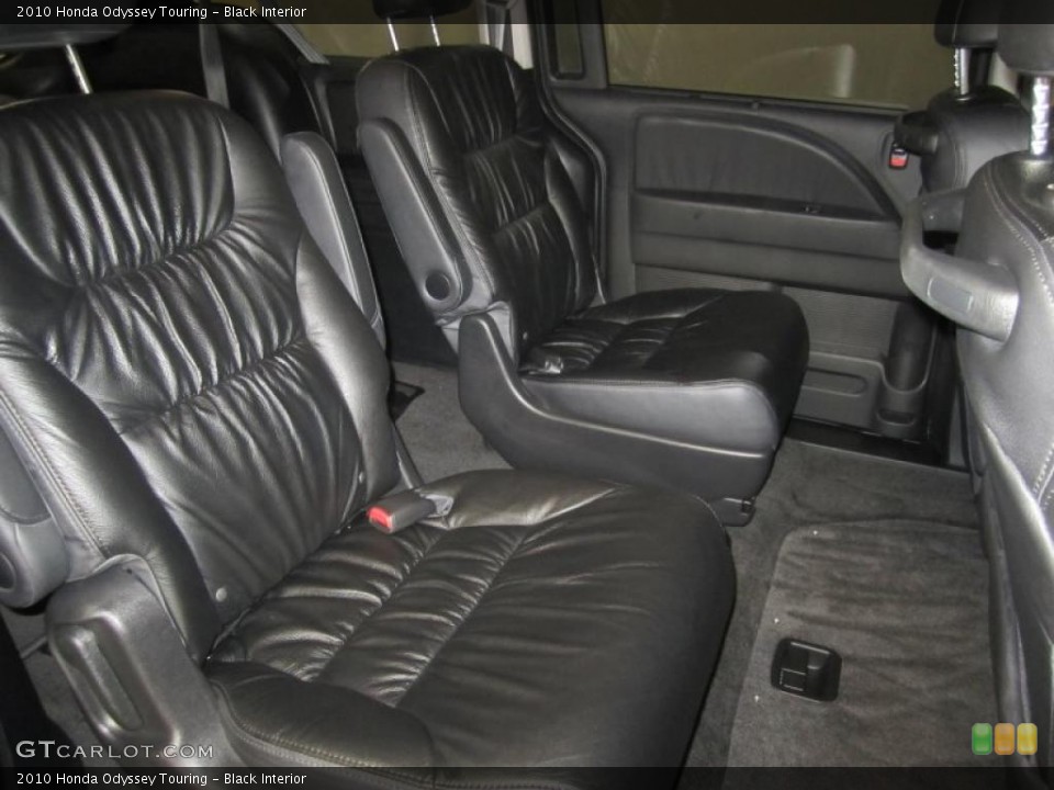 Black Interior Photo for the 2010 Honda Odyssey Touring #40150065