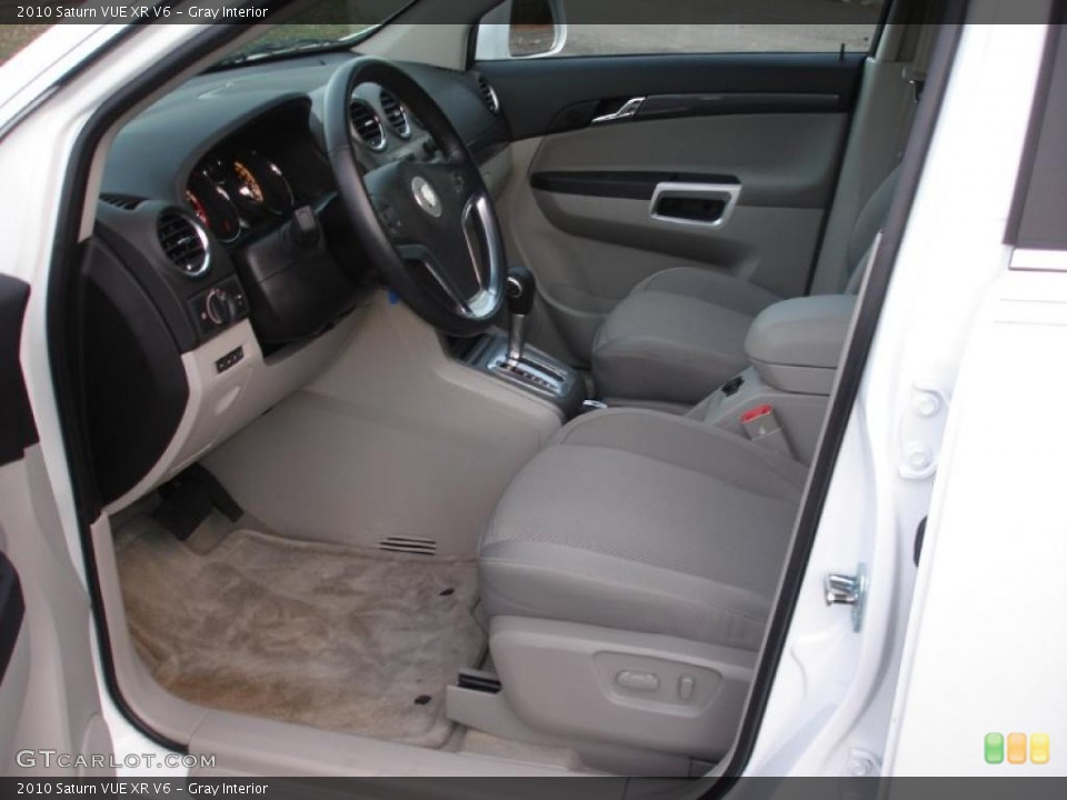 Gray Interior Photo for the 2010 Saturn VUE XR V6 #40151533