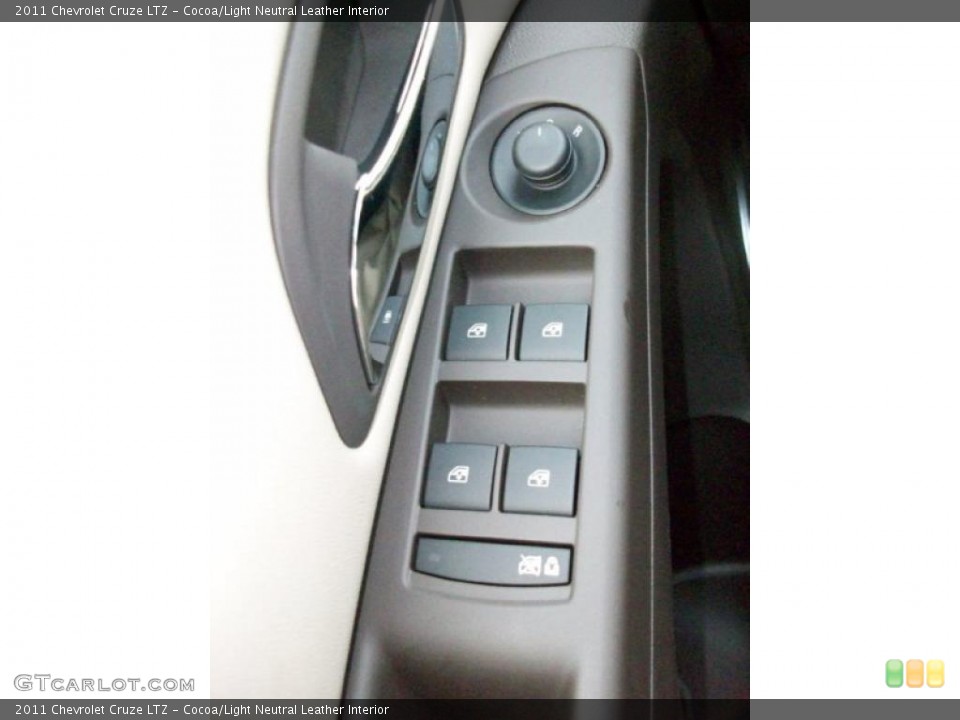 Cocoa/Light Neutral Leather Interior Controls for the 2011 Chevrolet Cruze LTZ #40151993