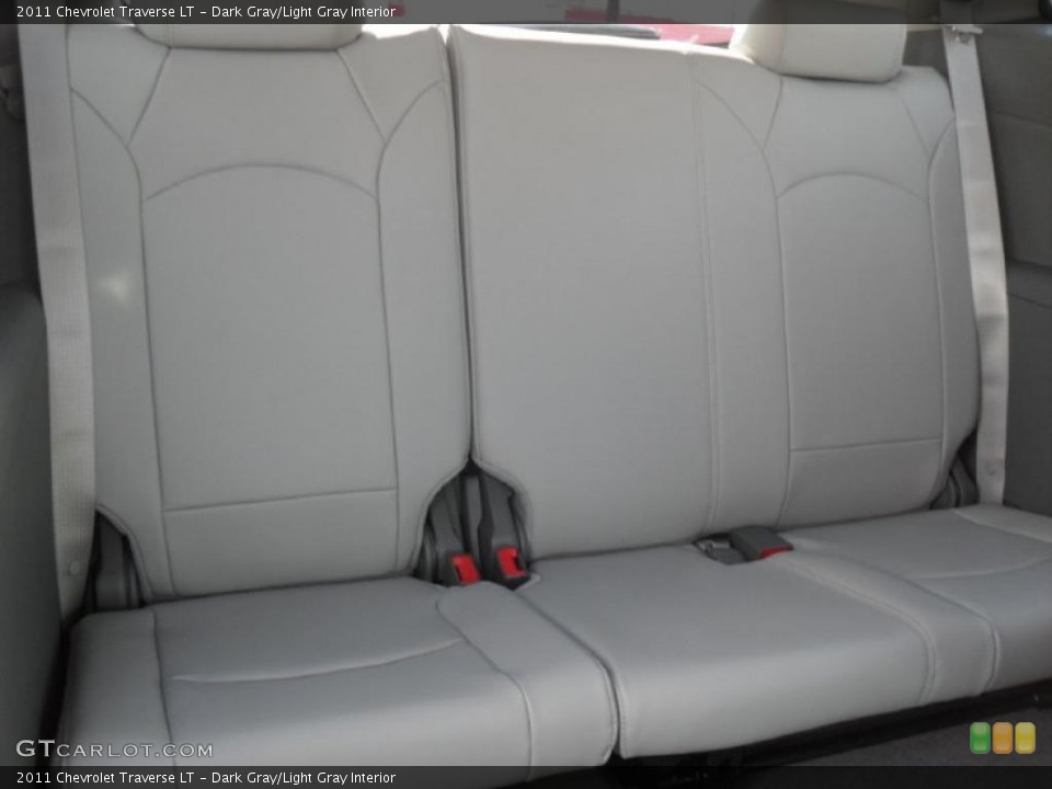 Dark Gray/Light Gray Interior Photo for the 2011 Chevrolet Traverse LT #40157245