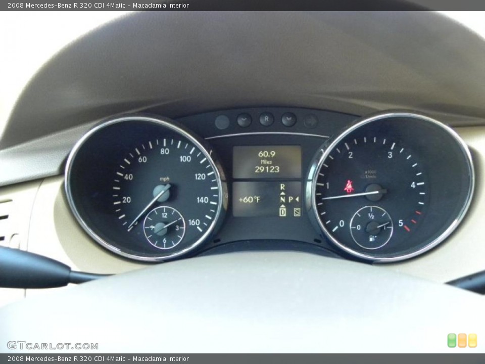 Macadamia Interior Gauges for the 2008 Mercedes-Benz R 320 CDI 4Matic #40162221